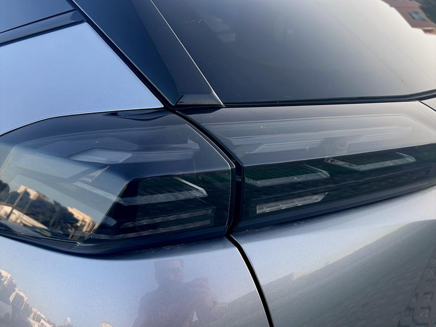 Peugeot 2008 1.2 Hybrid 145 Allure e-DCS6