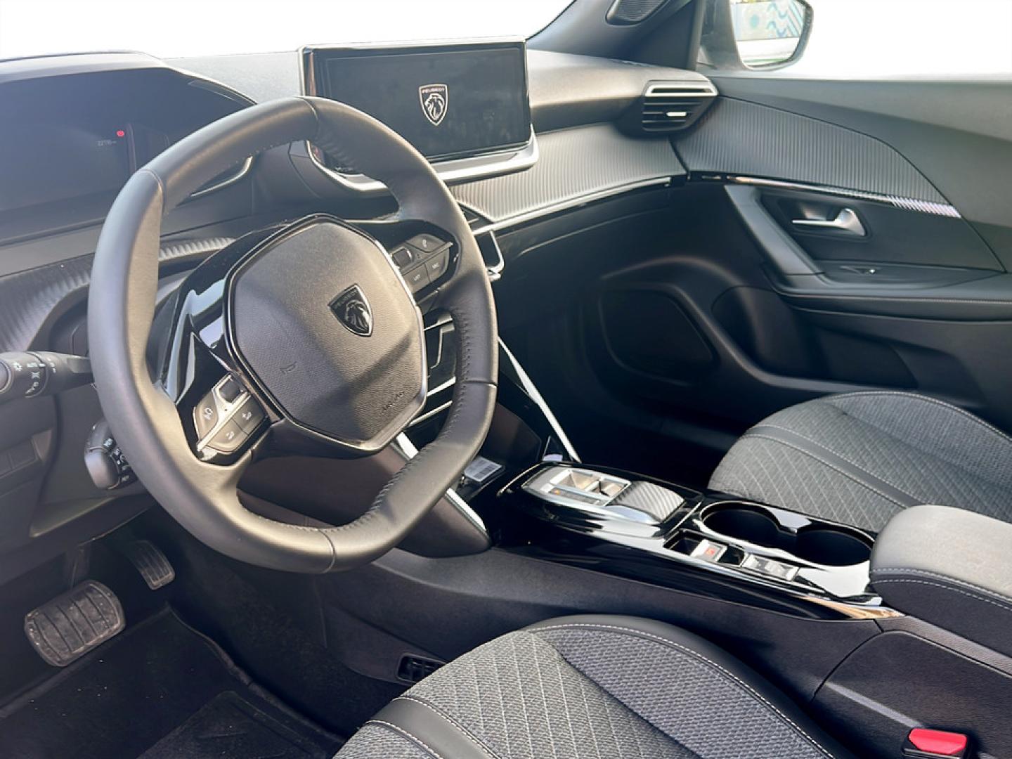 Peugeot 2008 1.2 Hybrid 145 Allure e-DCS6