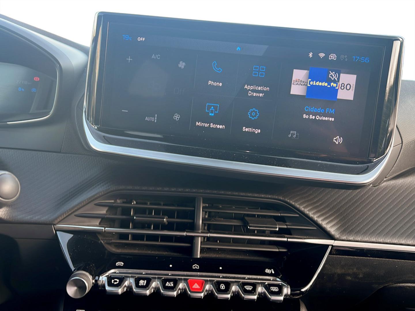 Peugeot 2008 1.2 Hybrid 145 Allure e-DCS6