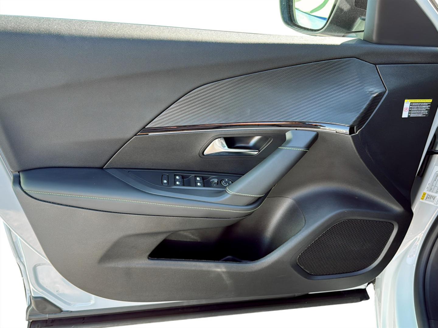 Peugeot 2008 1.2 Hybrid 145 GT e-DCS6