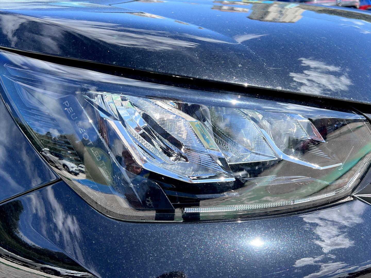 Peugeot 2008 1.2 PureTech 100cv Style