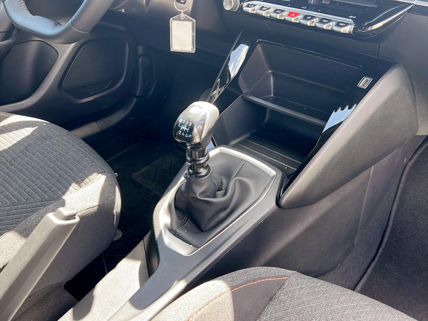 Peugeot 2008 1.2 PureTech 100cv Style