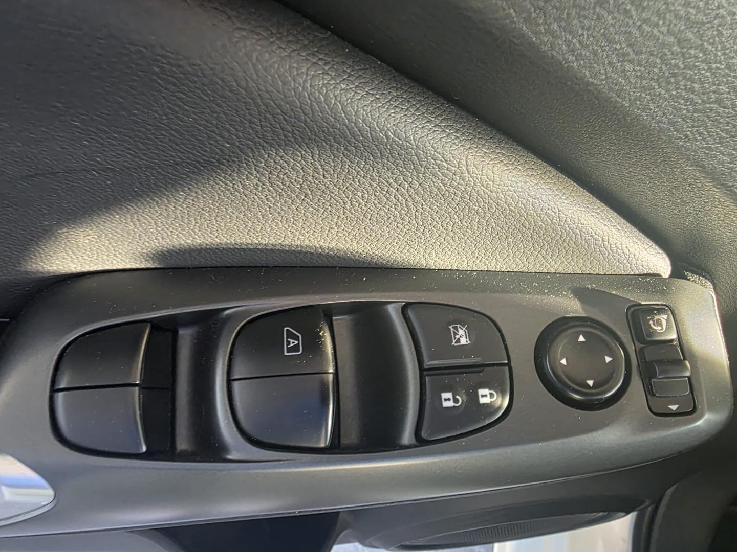 Nissan JUKE 1.0 DIG-T 114cv Acenta+ DCT