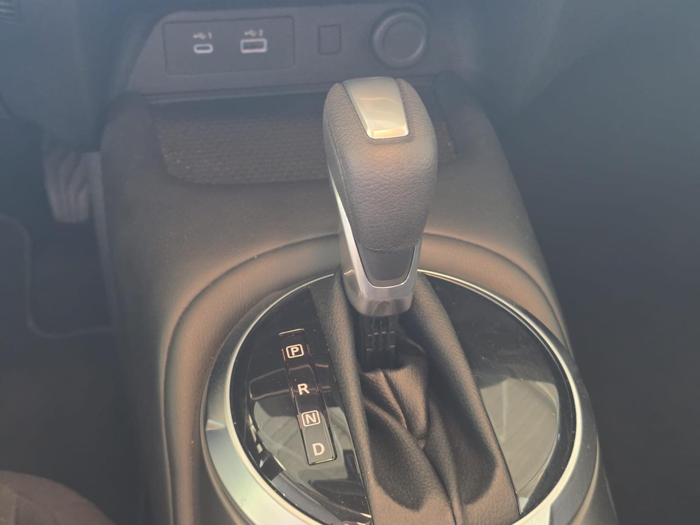 Nissan JUKE 1.0 DIG-T 114cv Acenta+ DCT