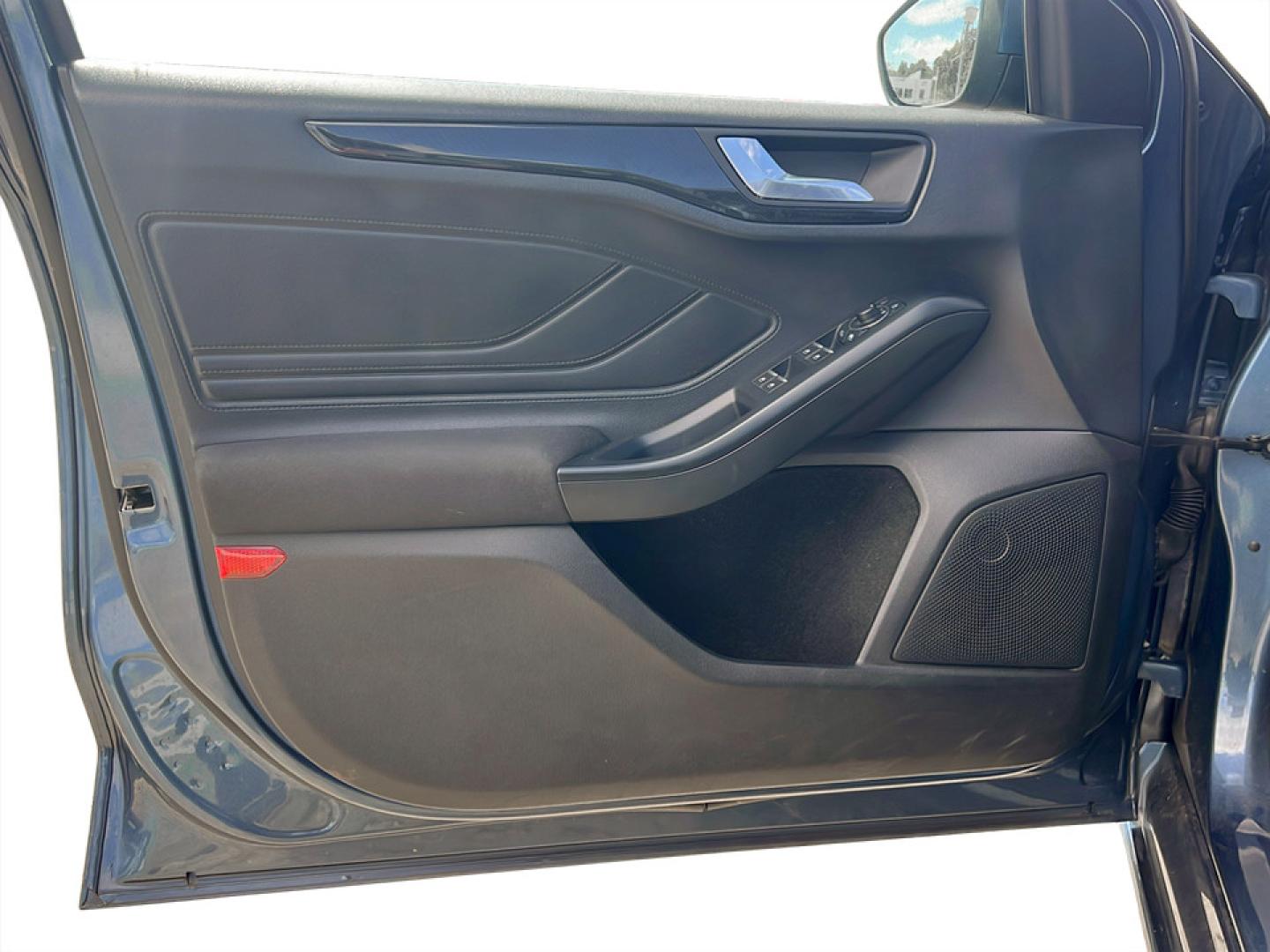 Ford Focus 1.0 ECOBOOST 125cv MHEV ST-LINE