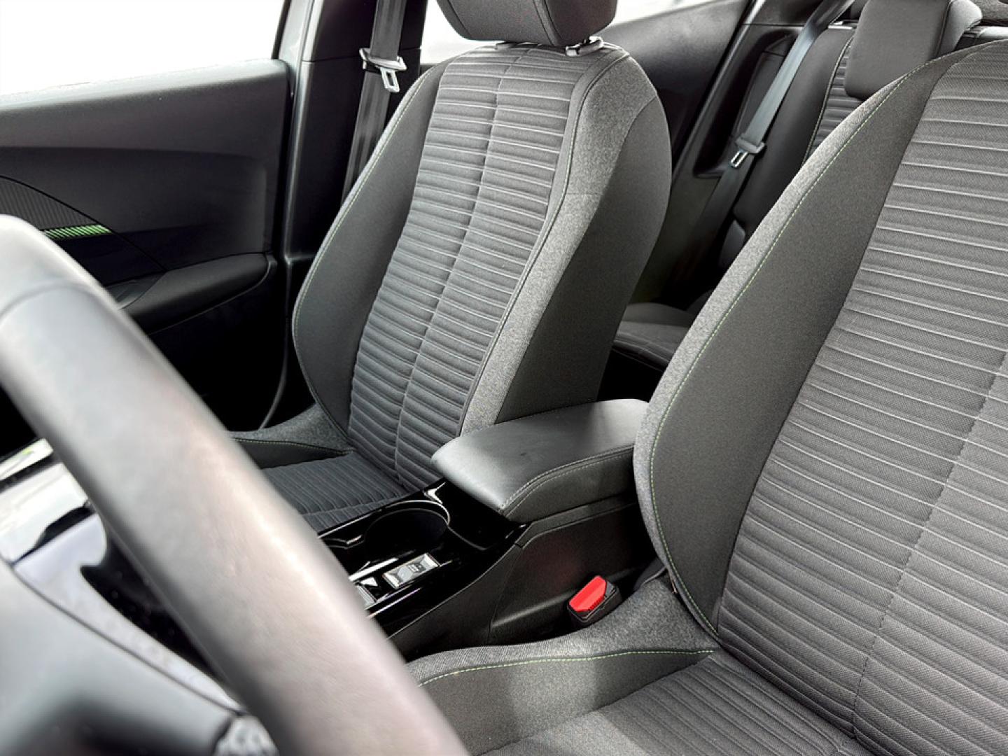 Peugeot 2008 136CV 50kWh Active e-EAT8
