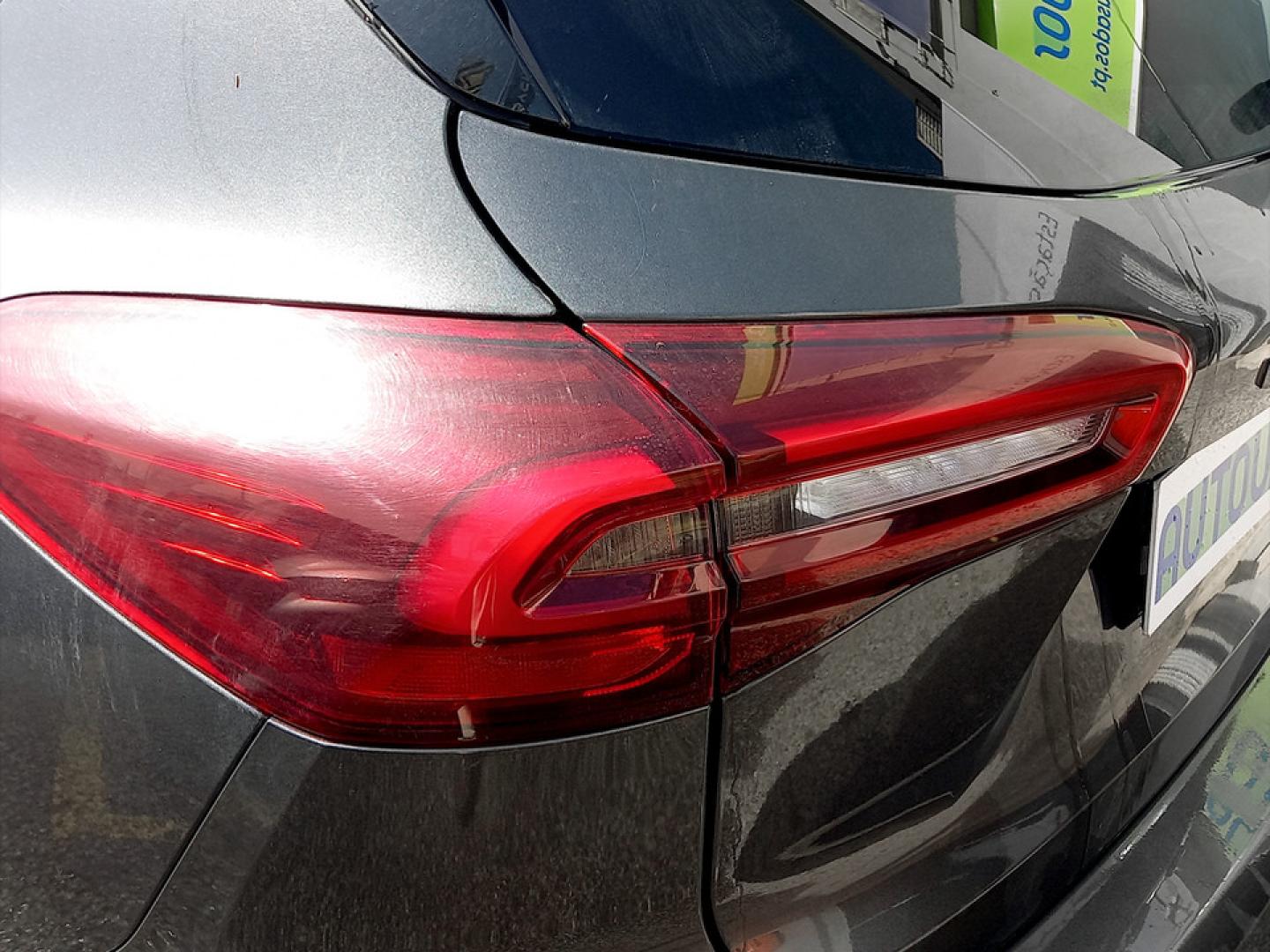 Ford Focus 1.0 ECOBOOST 125cv MHEV ST-LINE