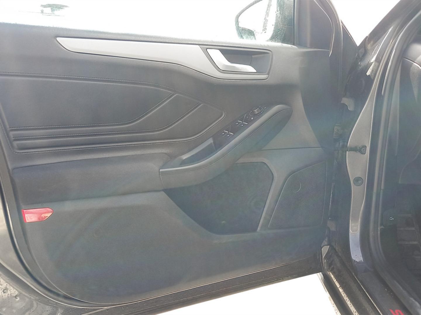 Ford Focus 1.0 ECOBOOST 125cv MHEV ST-LINE