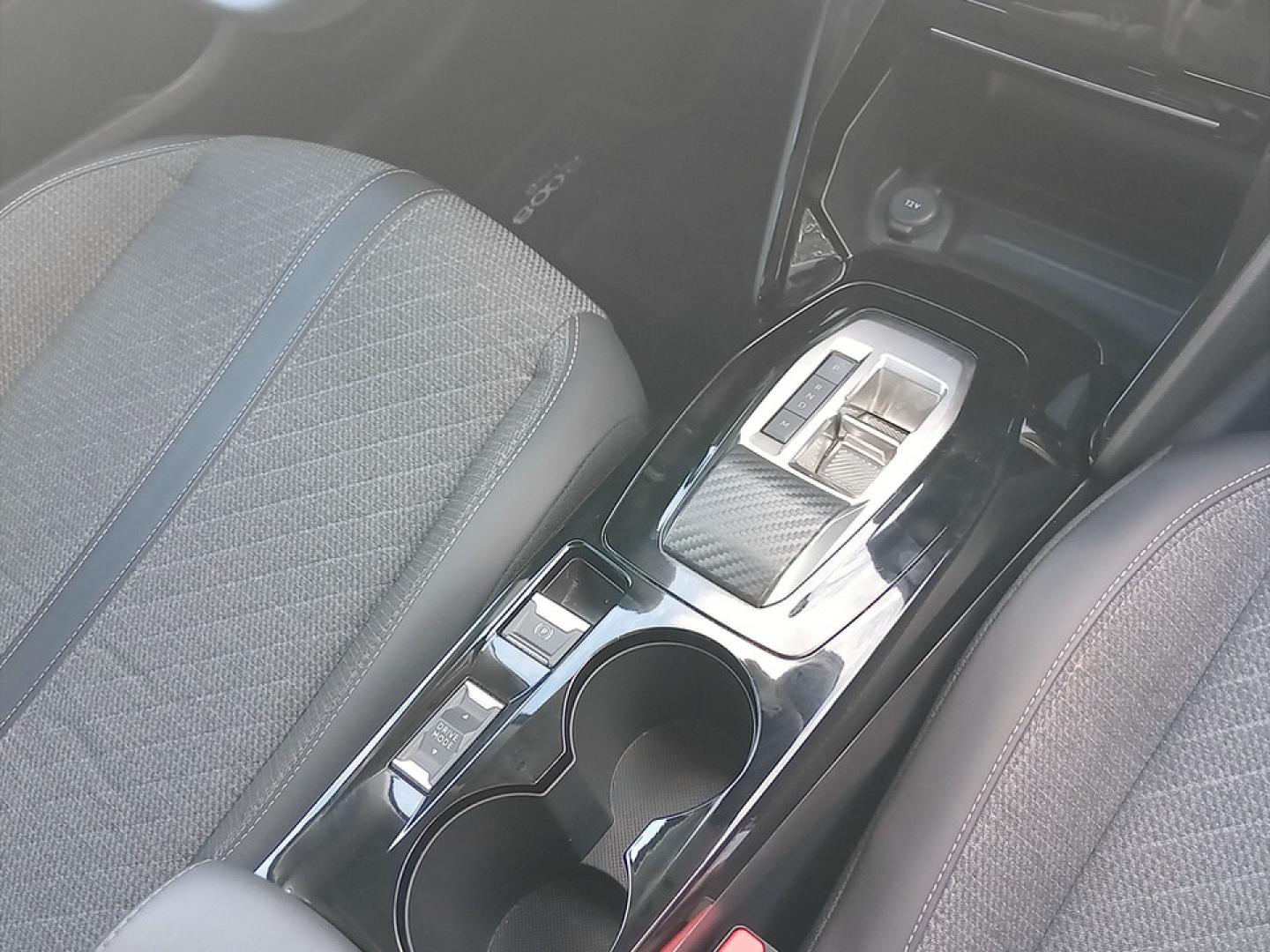 Peugeot 208 Hybrid 100 e-DCS6 Allure