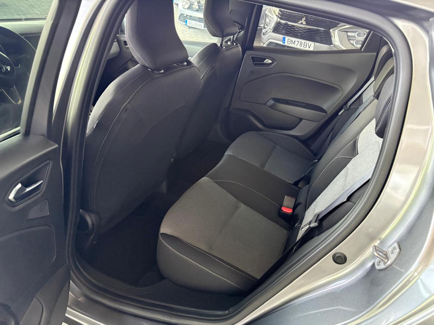 Mitsubishi Colt 1.0 MPI-T 6MT Kaiteki
