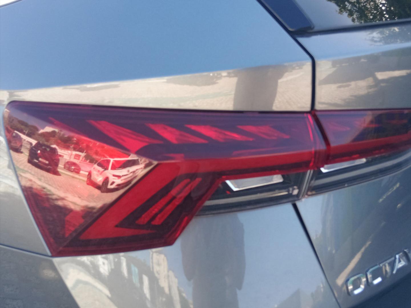 Skoda Octavia 1.4 TSI 204cv PHEV DSG BREAK