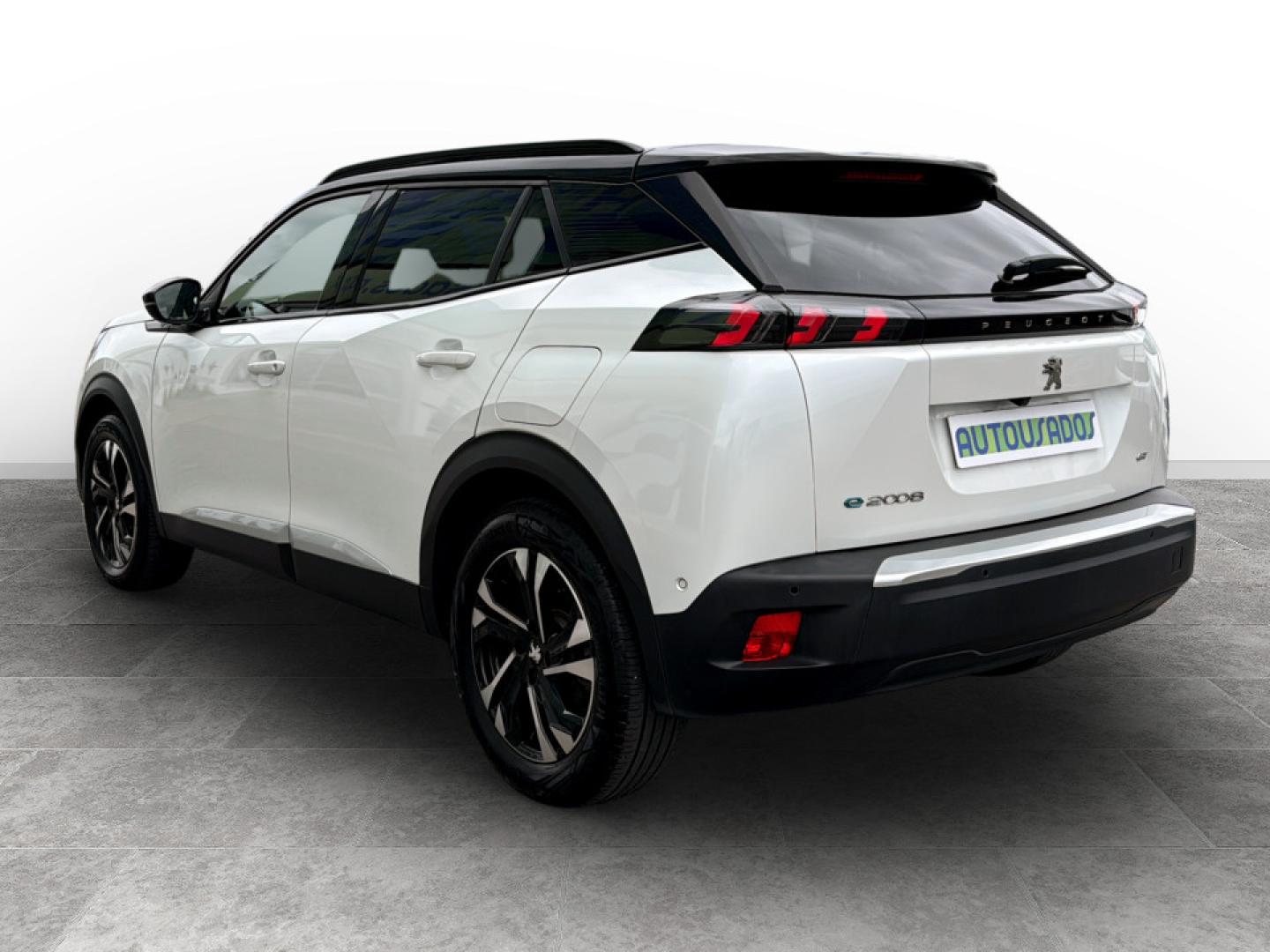 Peugeot e-2008 50kWh 136CV GT e-EAT8