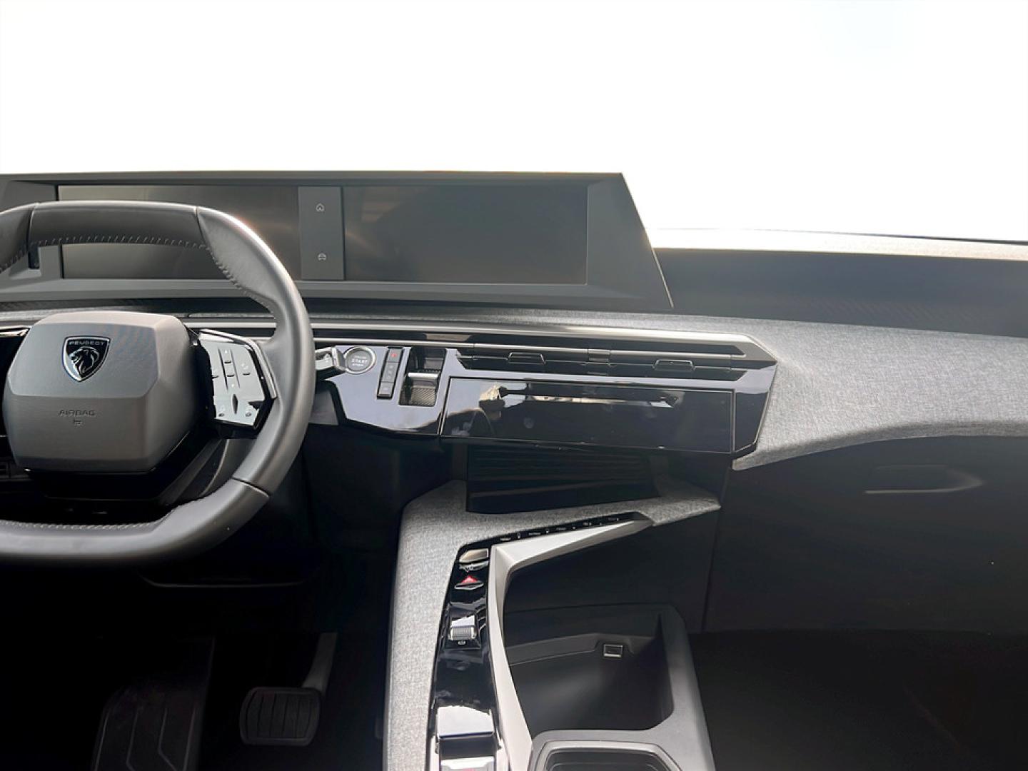 Peugeot 3008 Allure Hybrid 136cv e-DCS6