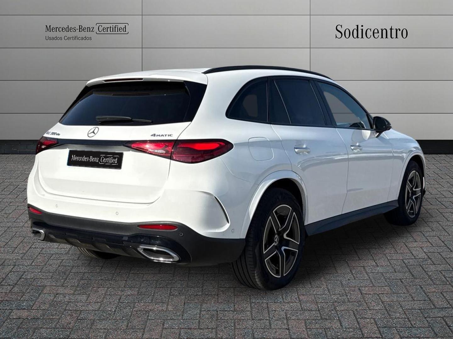 Mercedes-Benz GLC GLC 300 de SUV AMG 4MATIC