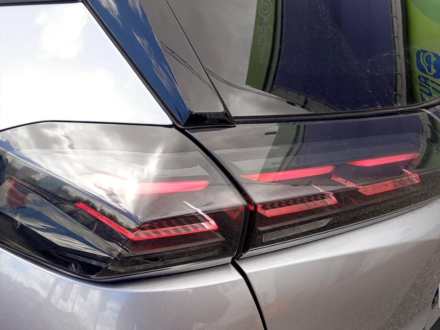 Peugeot 2008 1.2 Hybrid 145 Allure e-DCS6