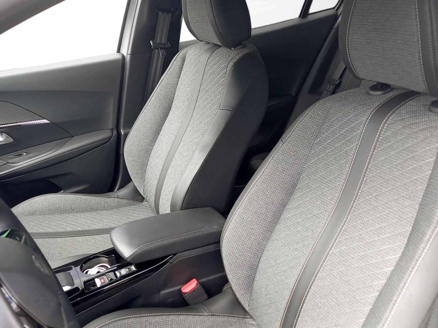 Peugeot 2008 1.2 Hybrid 145 Allure e-DCS6