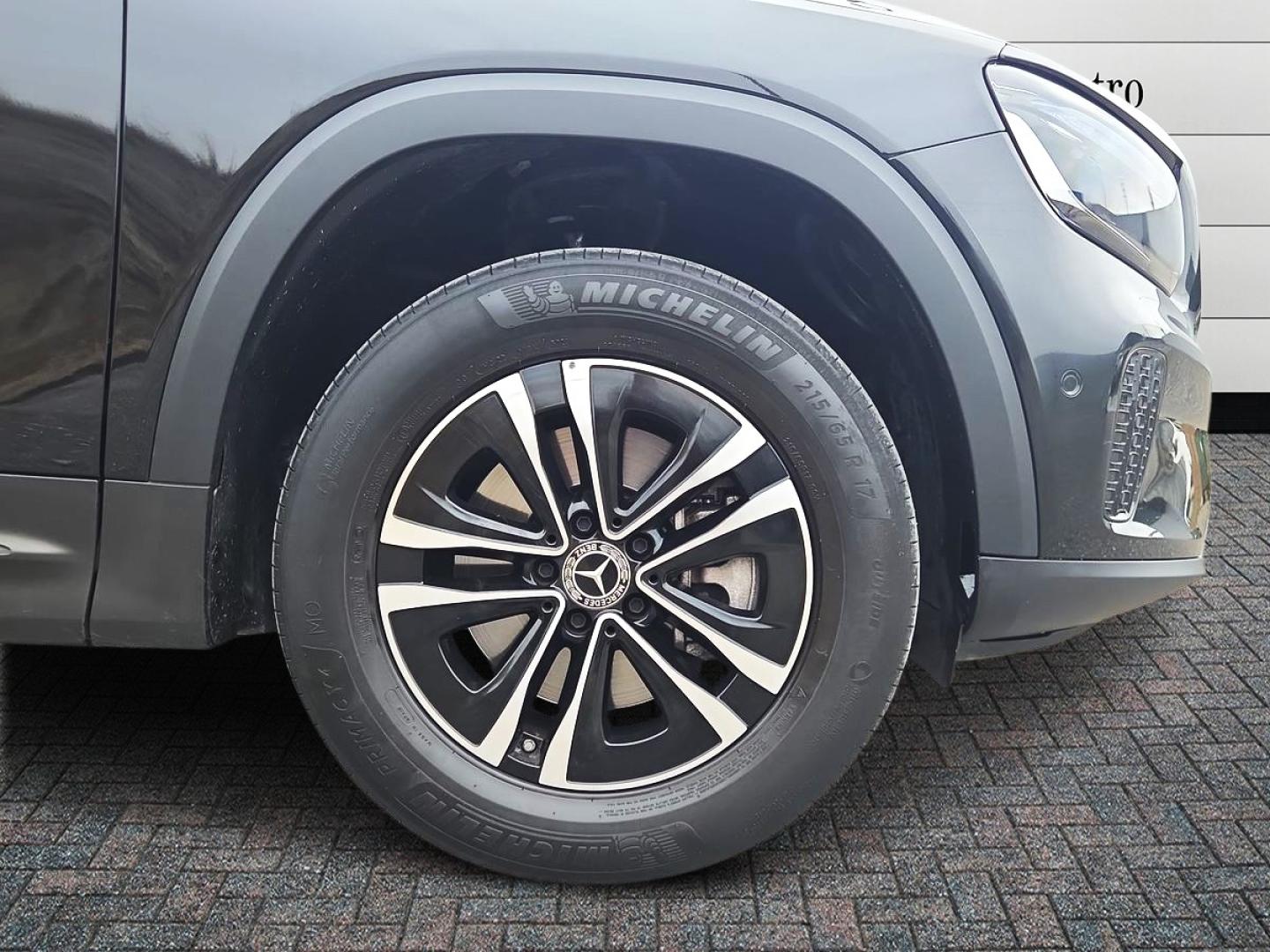 Mercedes-Benz GLB GLB 180 d Auto
