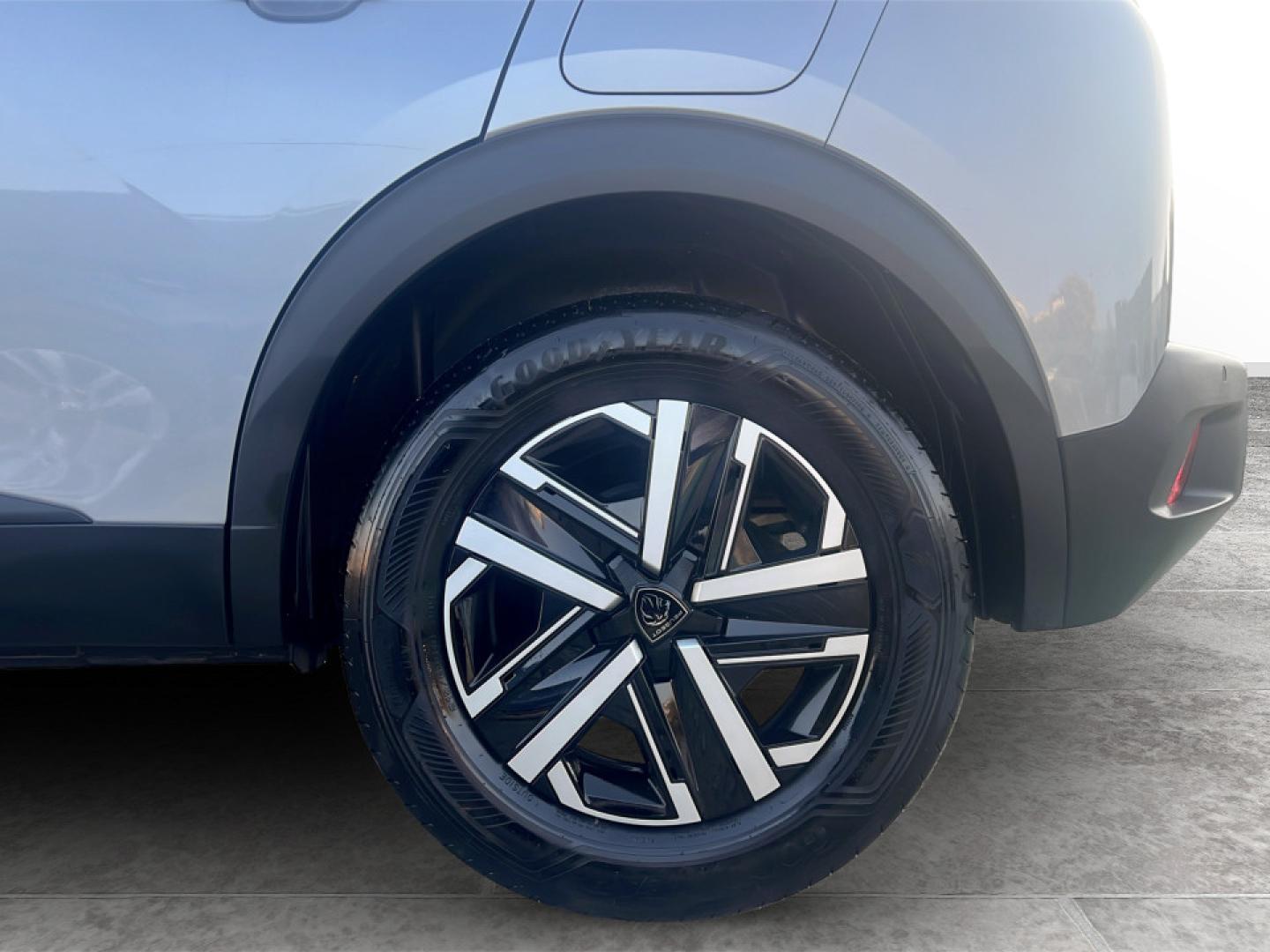 Peugeot 2008 1.2 PureTech 100cv Style