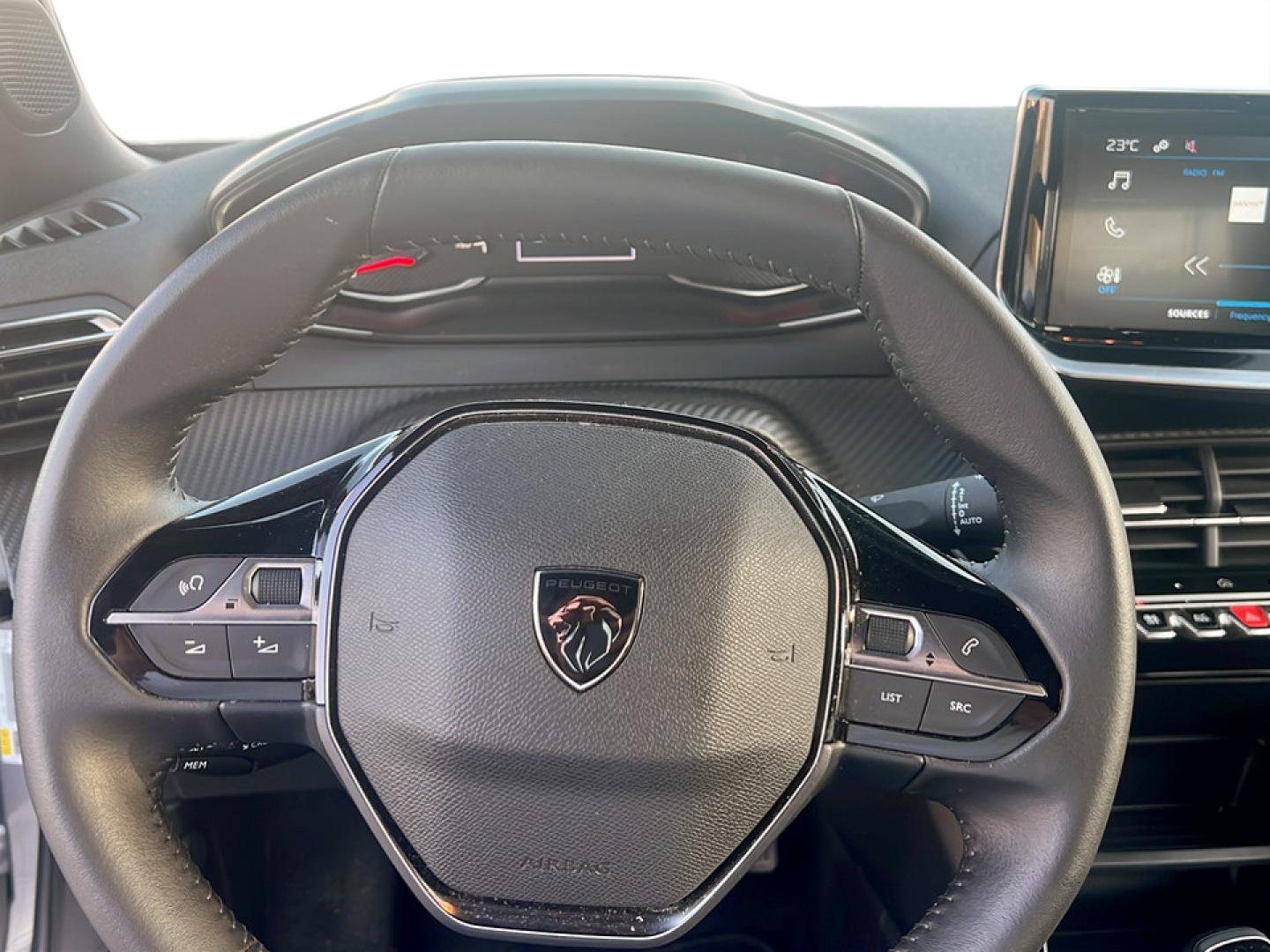 Peugeot 2008 1.2 PureTech 100cv Style