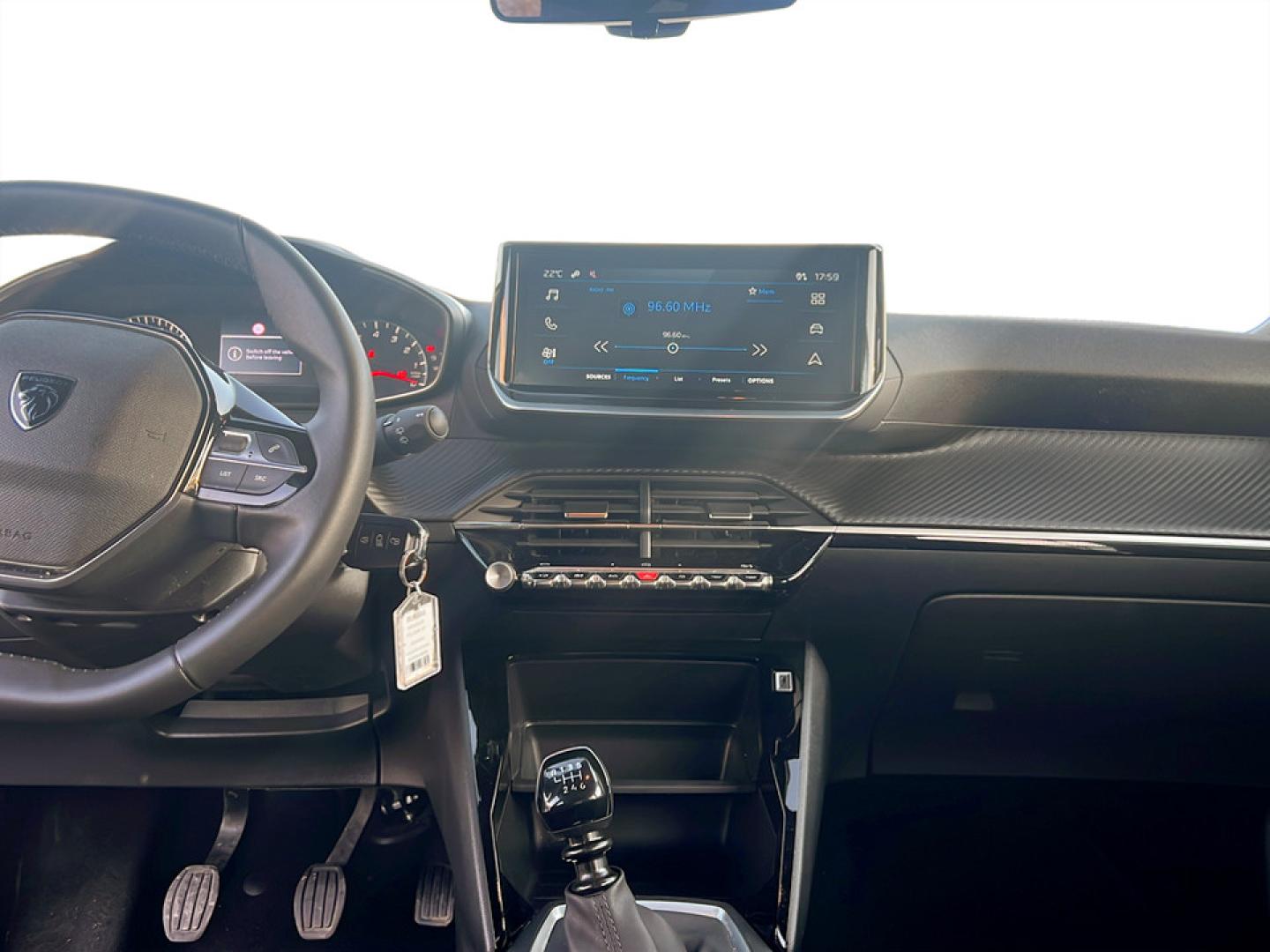Peugeot 2008 1.2 PureTech 100cv Style