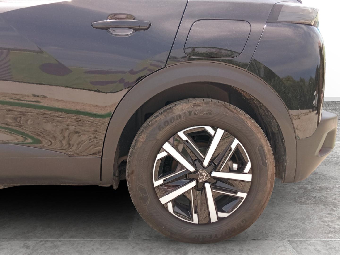 Peugeot e-2008 Active 156cv (115 kW) - Bateria 54 kWh