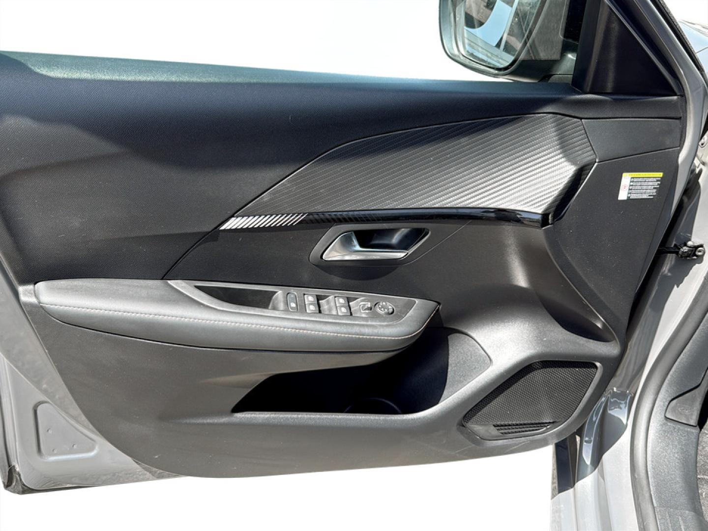 Peugeot e-208 50KWH - 136CV STYLE
