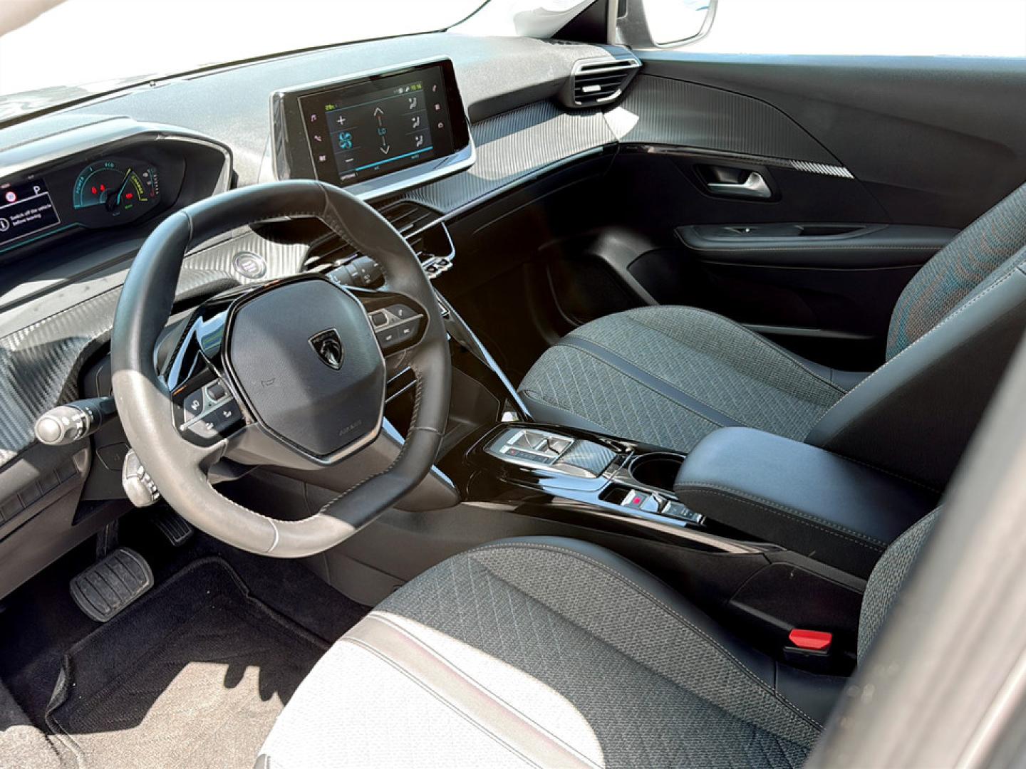 Peugeot e-208 50KWH - 136CV STYLE