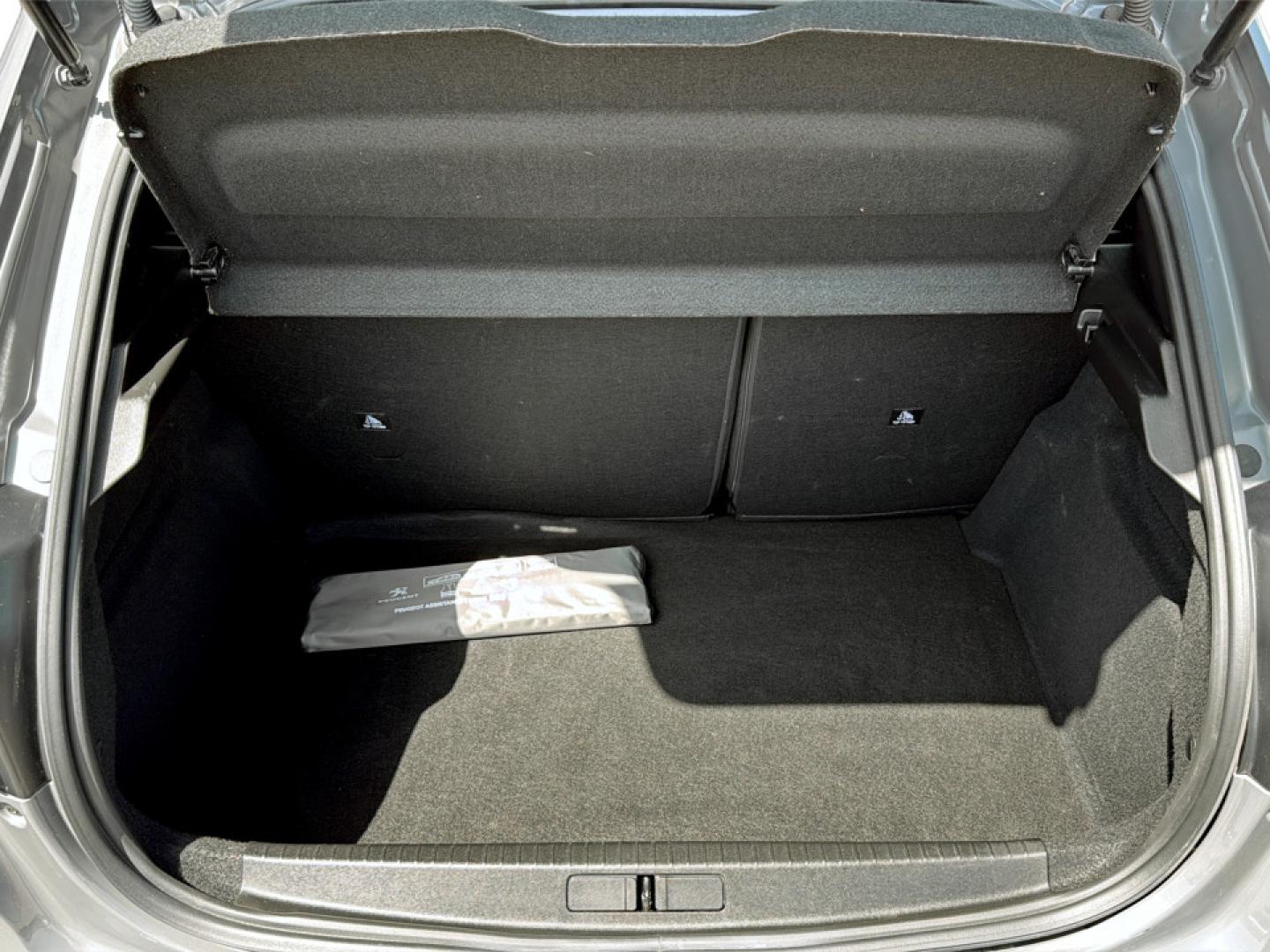 Peugeot e-208 50KWH - 136CV STYLE