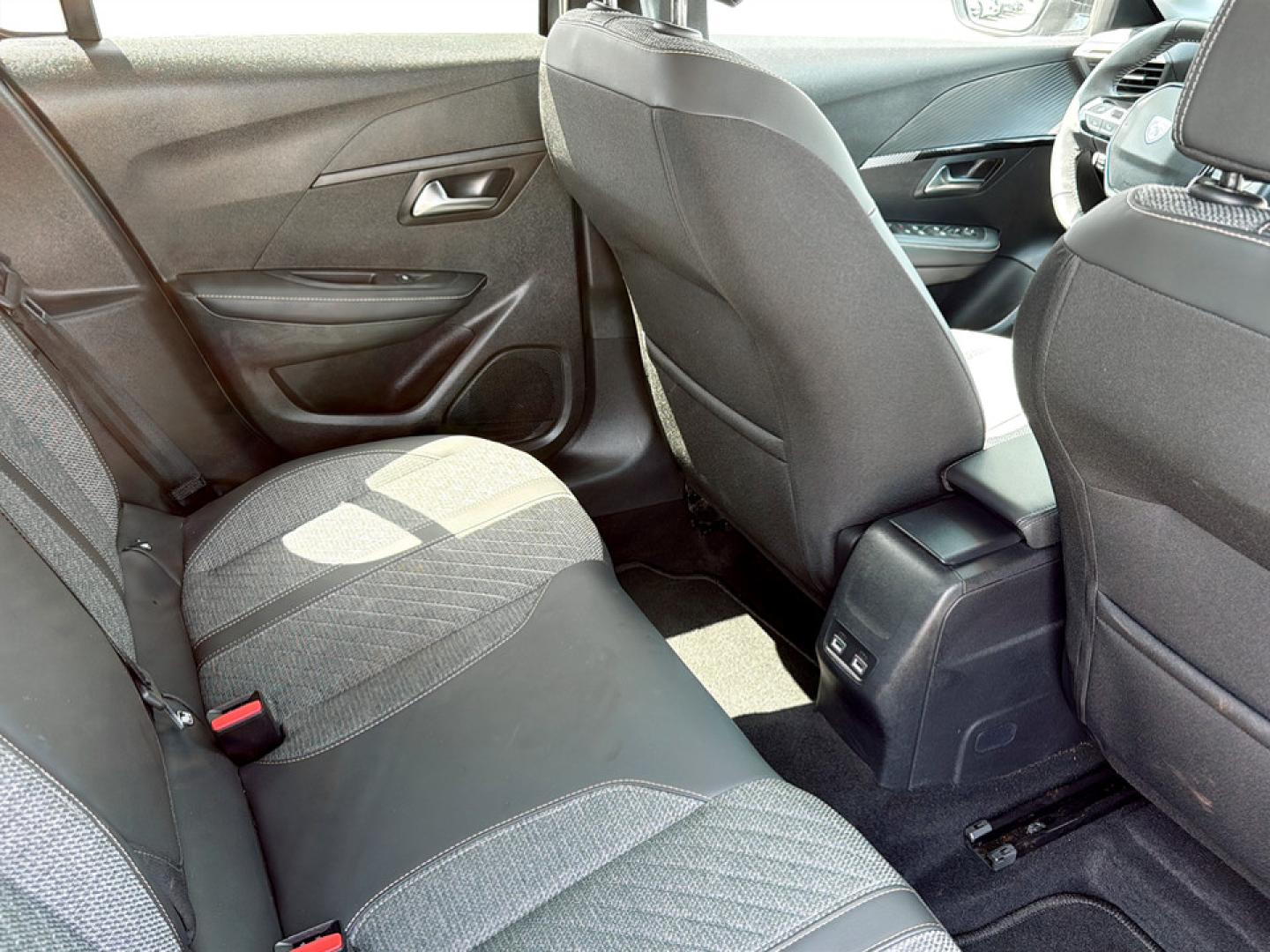 Peugeot e-208 50KWH - 136CV STYLE