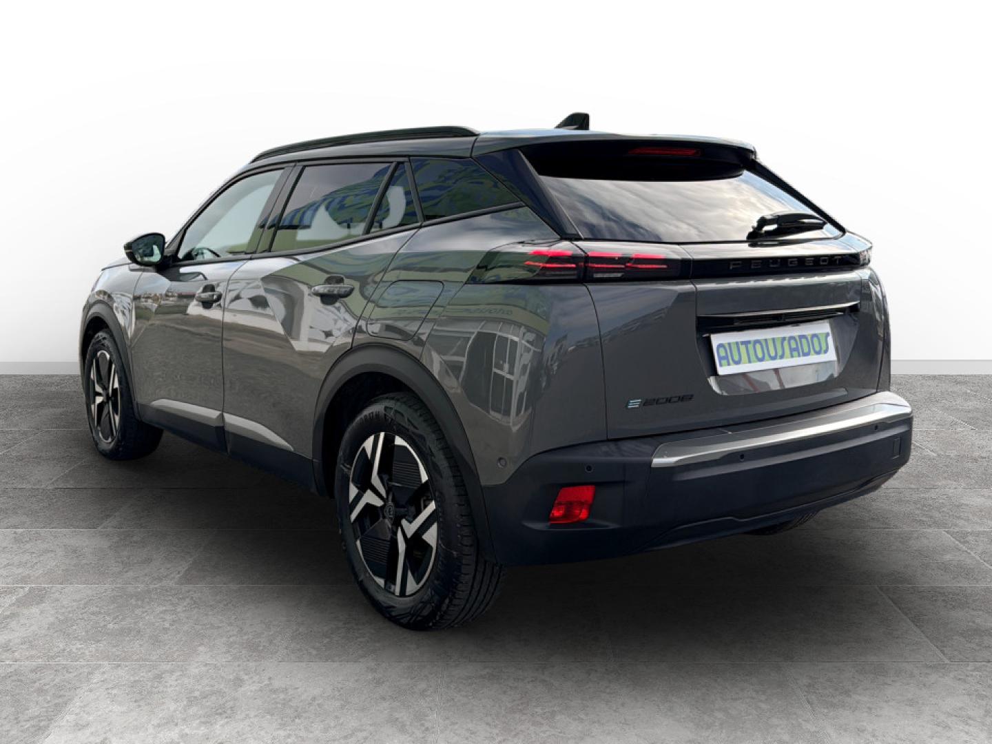 Peugeot e-2008 Allure 136cv (100 kW) - Bateria 50 kWh