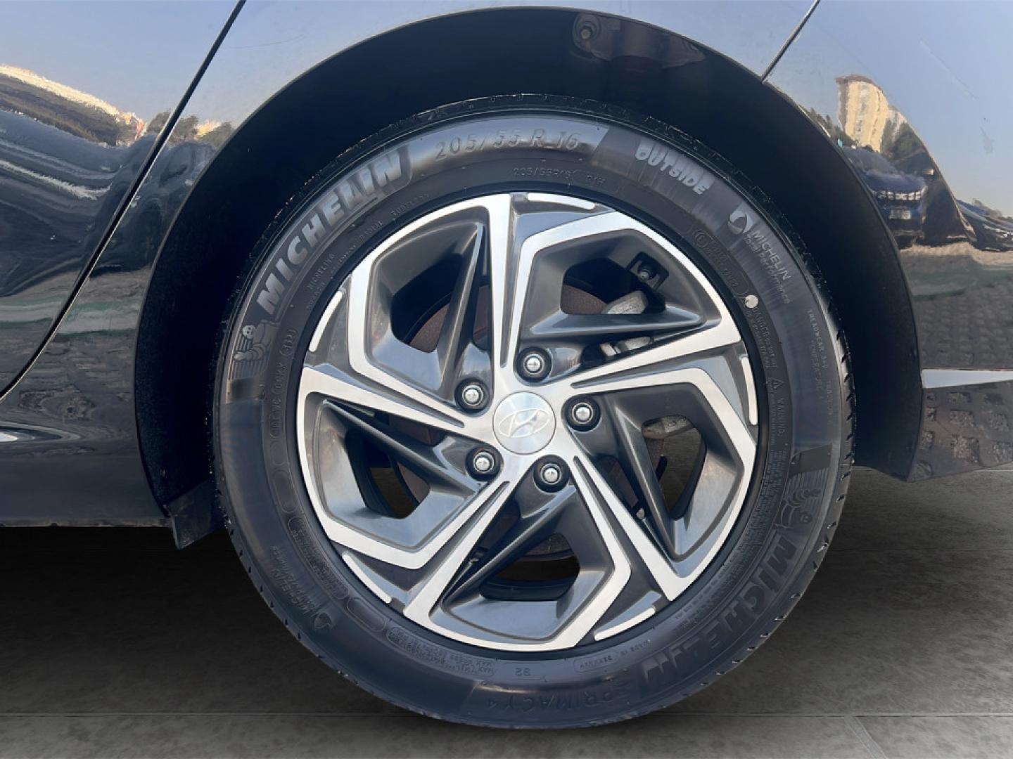 Hyundai i30 1.0 TGDi Style Plus 100cv
