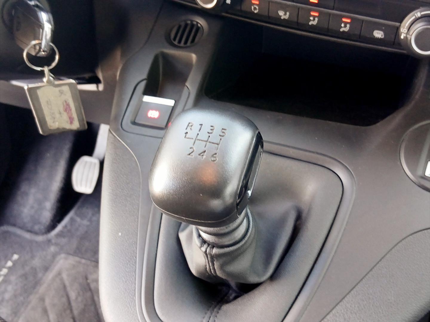 Peugeot Partner 1.5 BlueHDi 100 STT L1 Premium