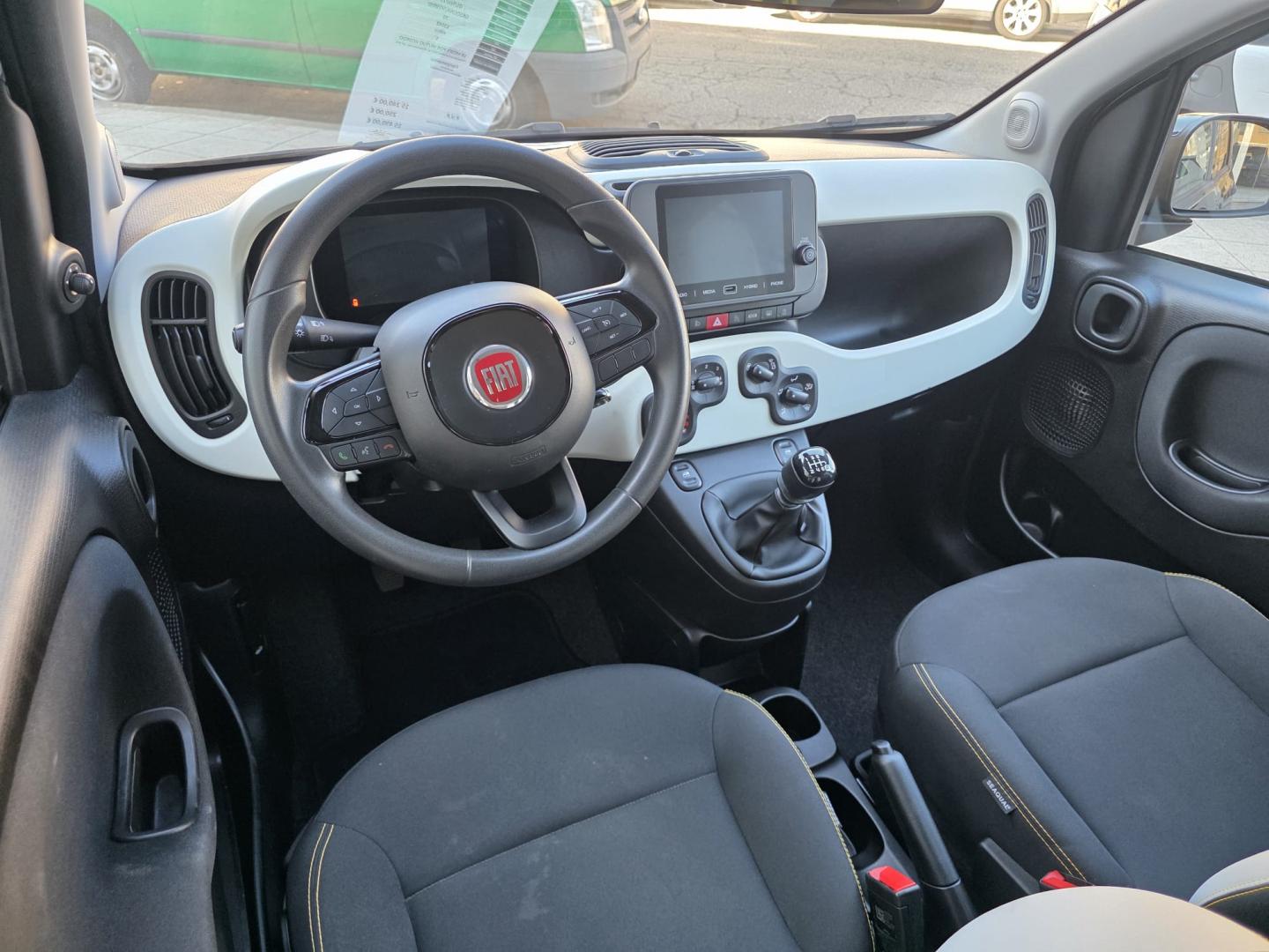 Fiat Panda 1.0 Hybrid 70cv PANDINA
