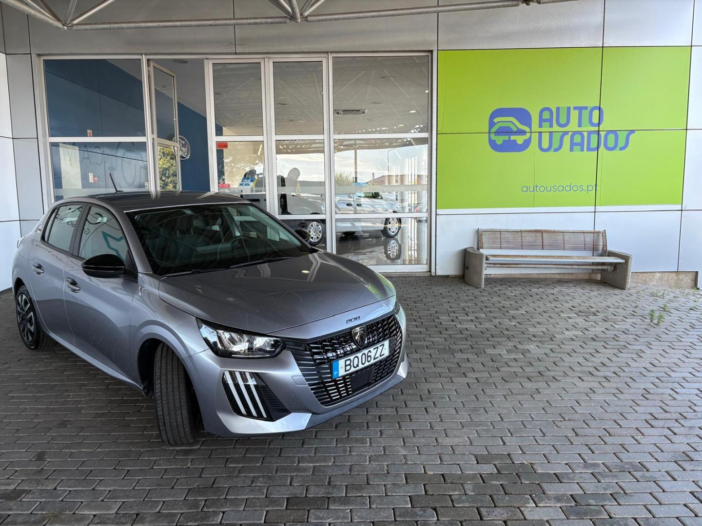 Peugeot 208 GT Elétrico 136 cv (100 kW) - Bateria 50 kW