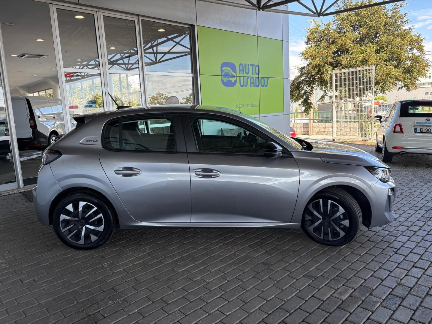 Peugeot 208 GT Elétrico 136 cv (100 kW) - Bateria 50 kW
