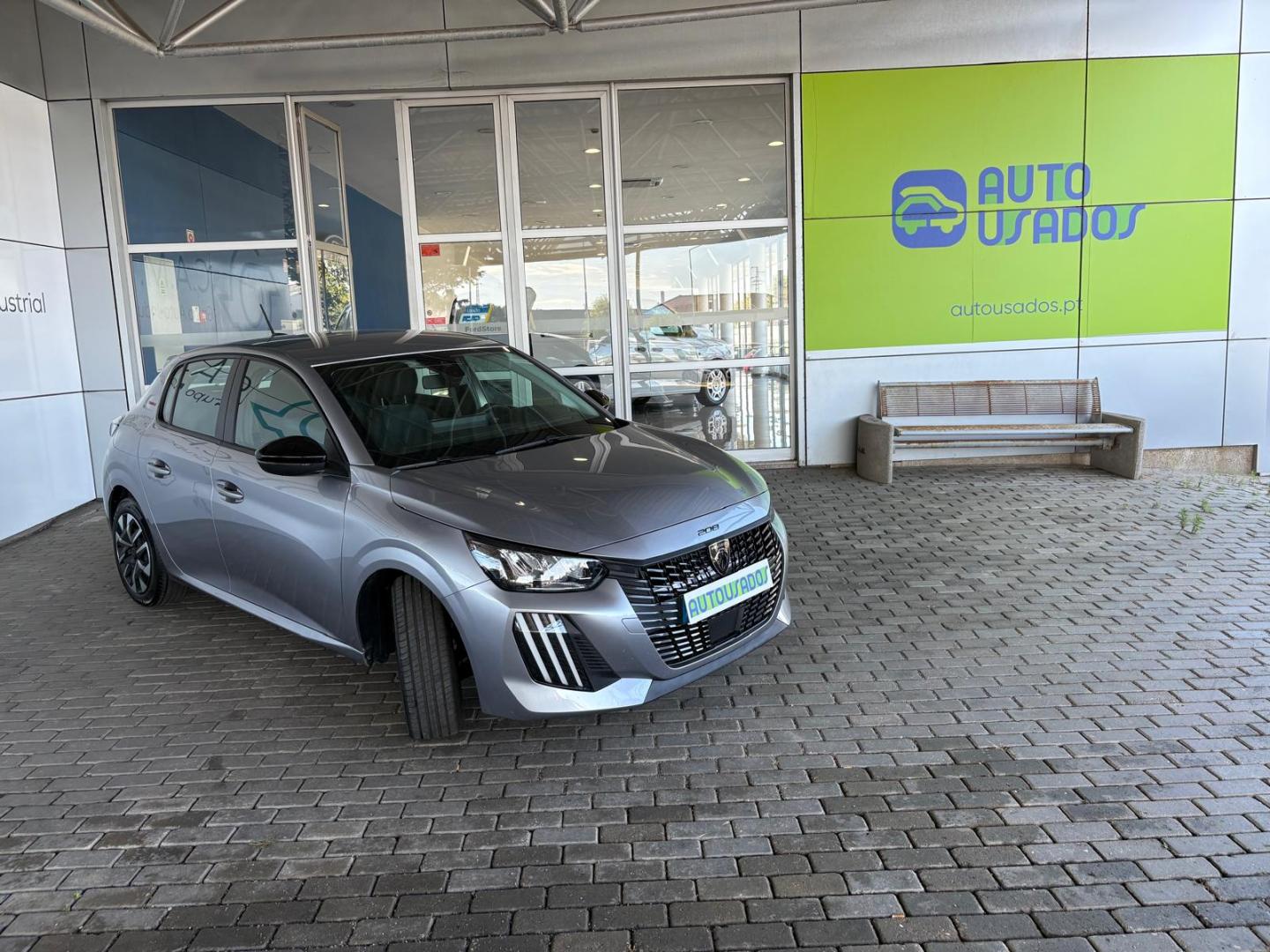Peugeot 208 GT Elétrico 136 cv (100 kW) - Bateria 50 kW
