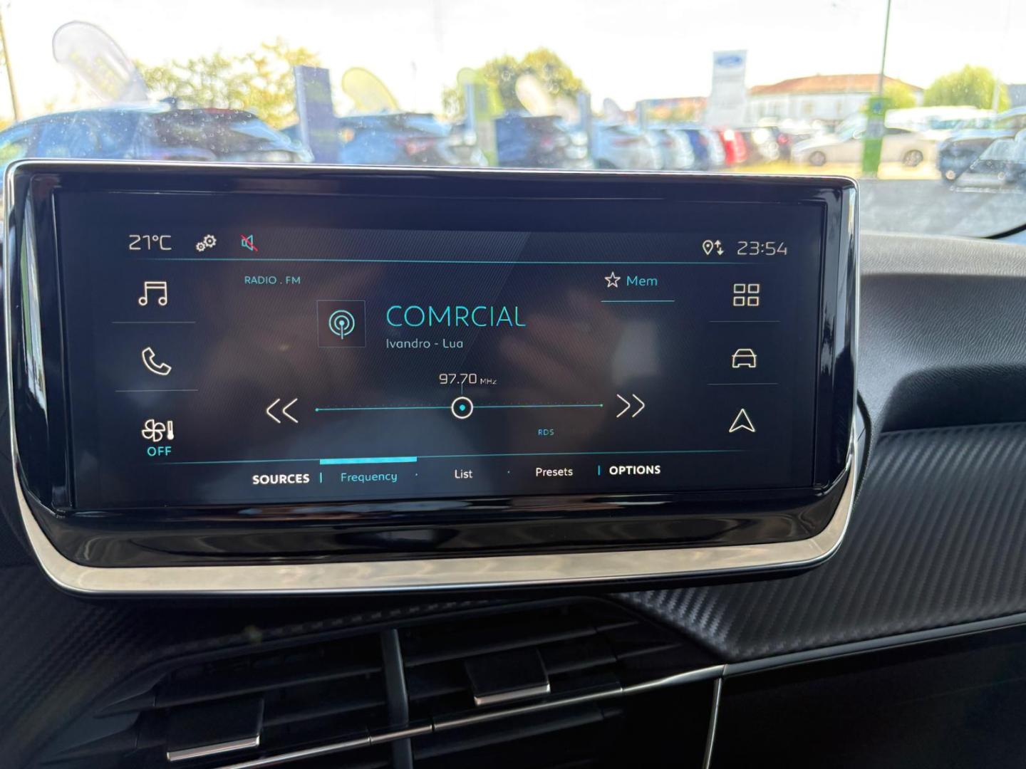 Peugeot 208 GT Elétrico 136 cv (100 kW) - Bateria 50 kW