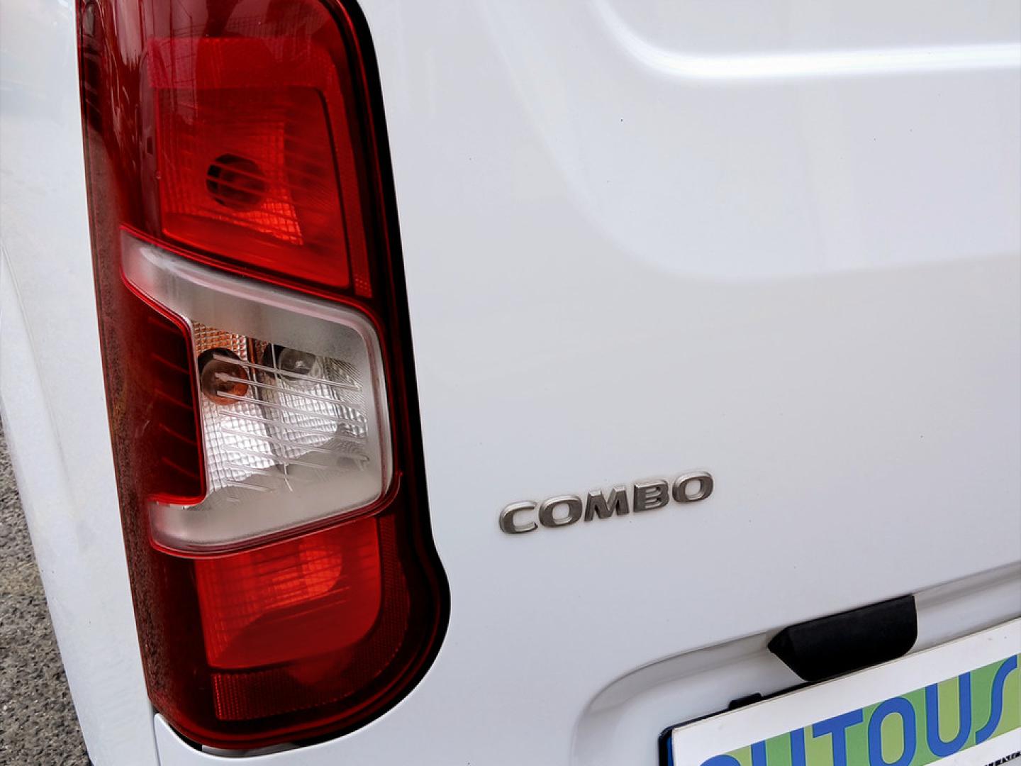 Opel Combo Cargo L1H1 E15DT E6.4 MT6 100cv