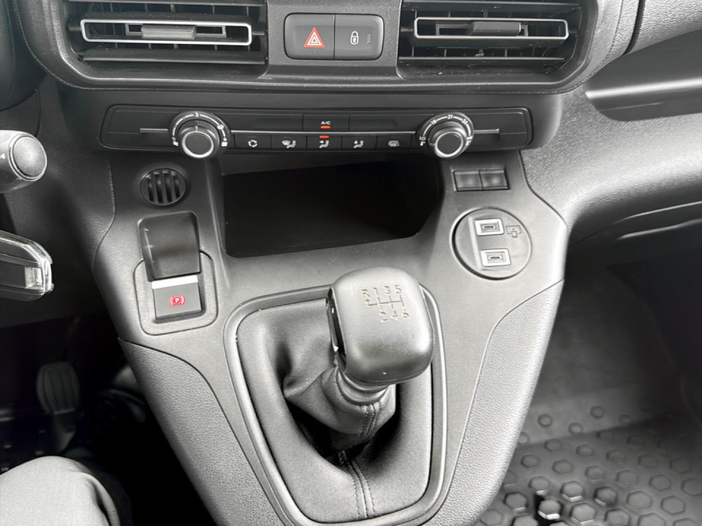 Opel Combo CARGO - Van M 100cv Manual