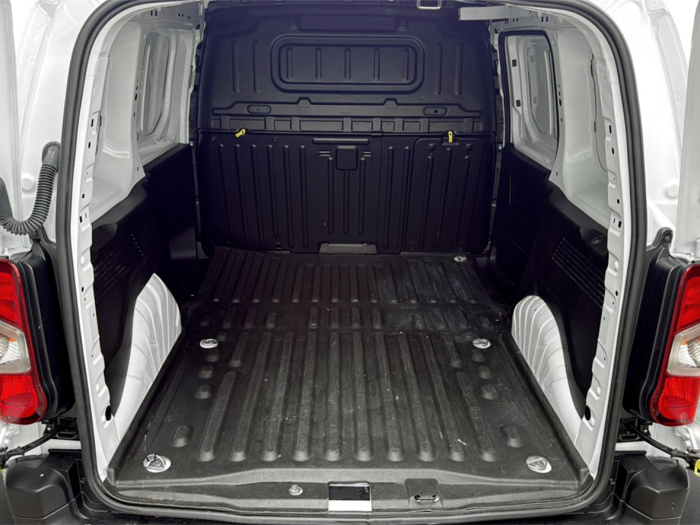 Opel Combo CARGO - Van M 100cv Manual