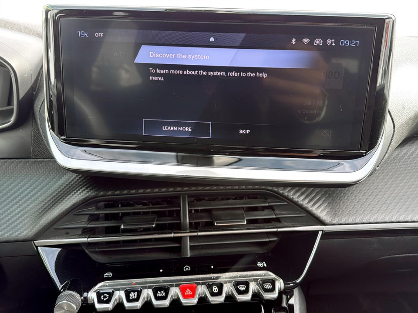 Peugeot 2008 1.2 Hybrid 145 Allure e-DCS6