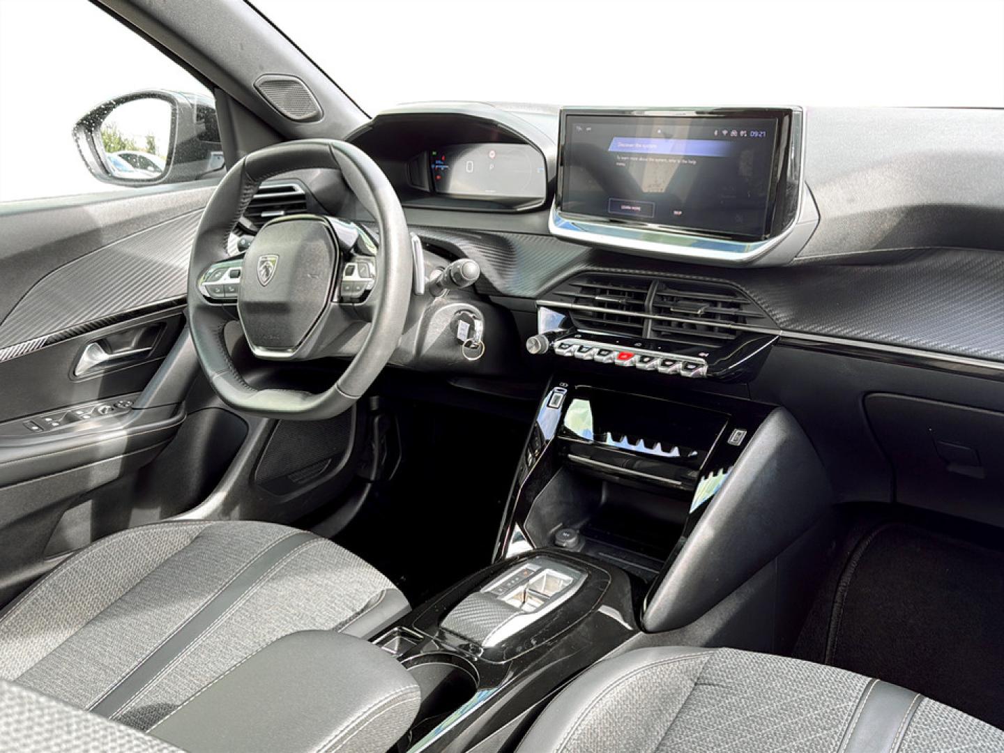 Peugeot 2008 1.2 Hybrid 145 Allure e-DCS6