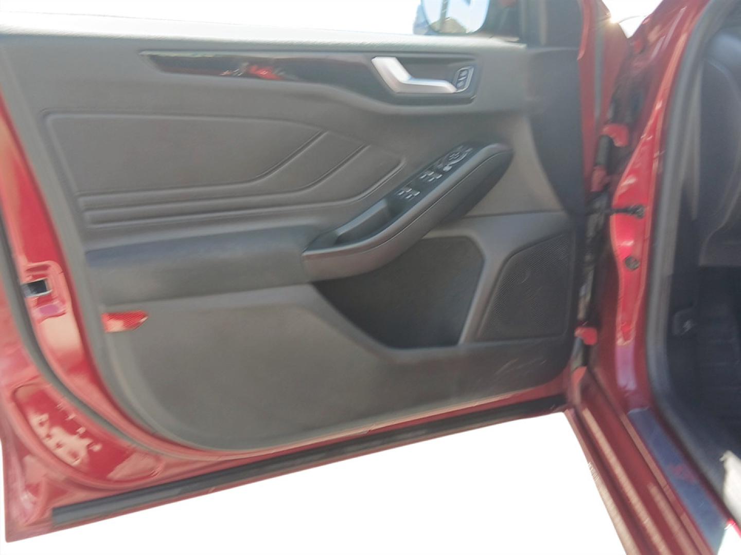 Ford Focus 1.0 EcoBoost 125cv ST-LINE