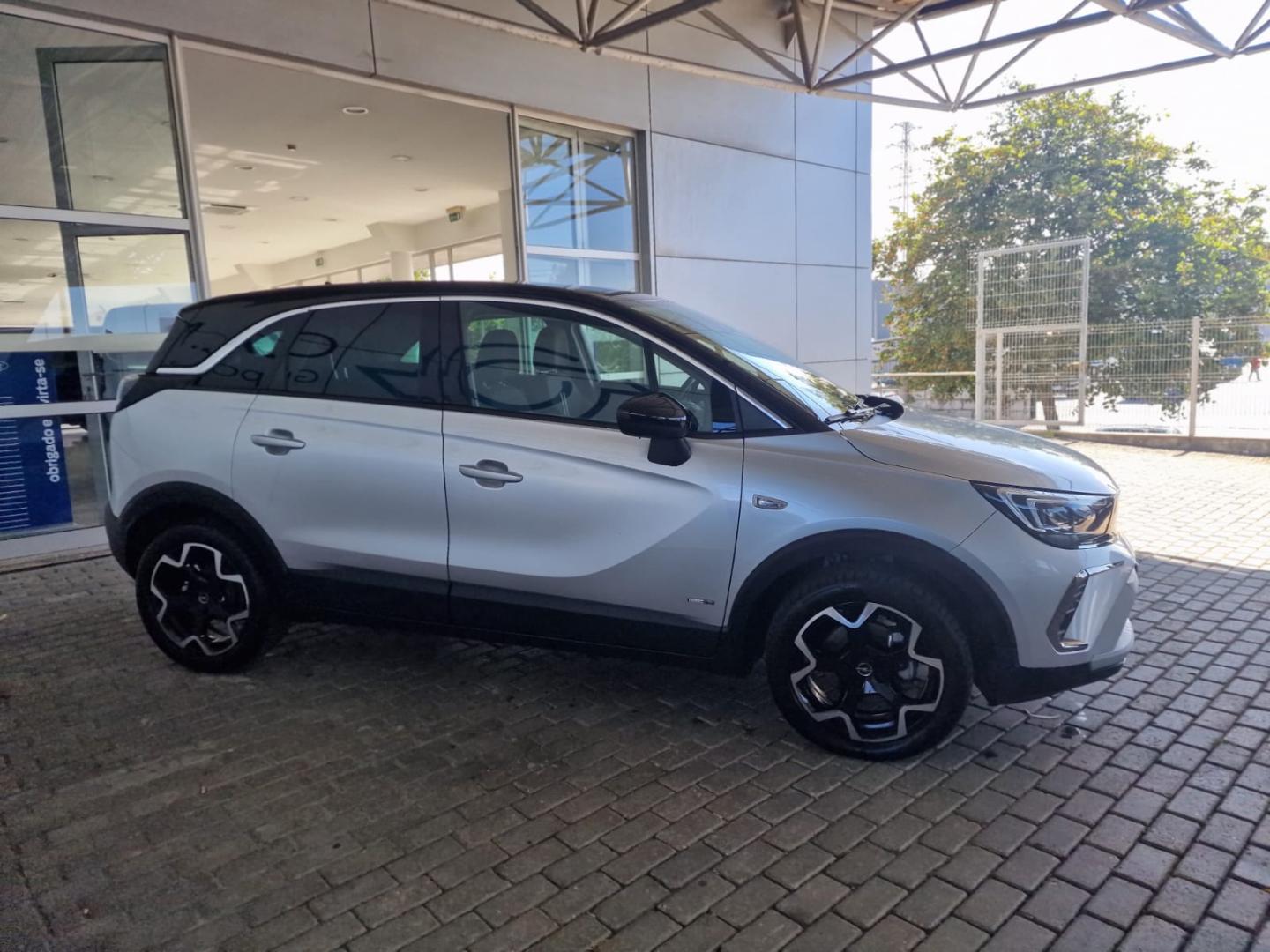 Opel Crossland 1.2T 110cv Design & Tech