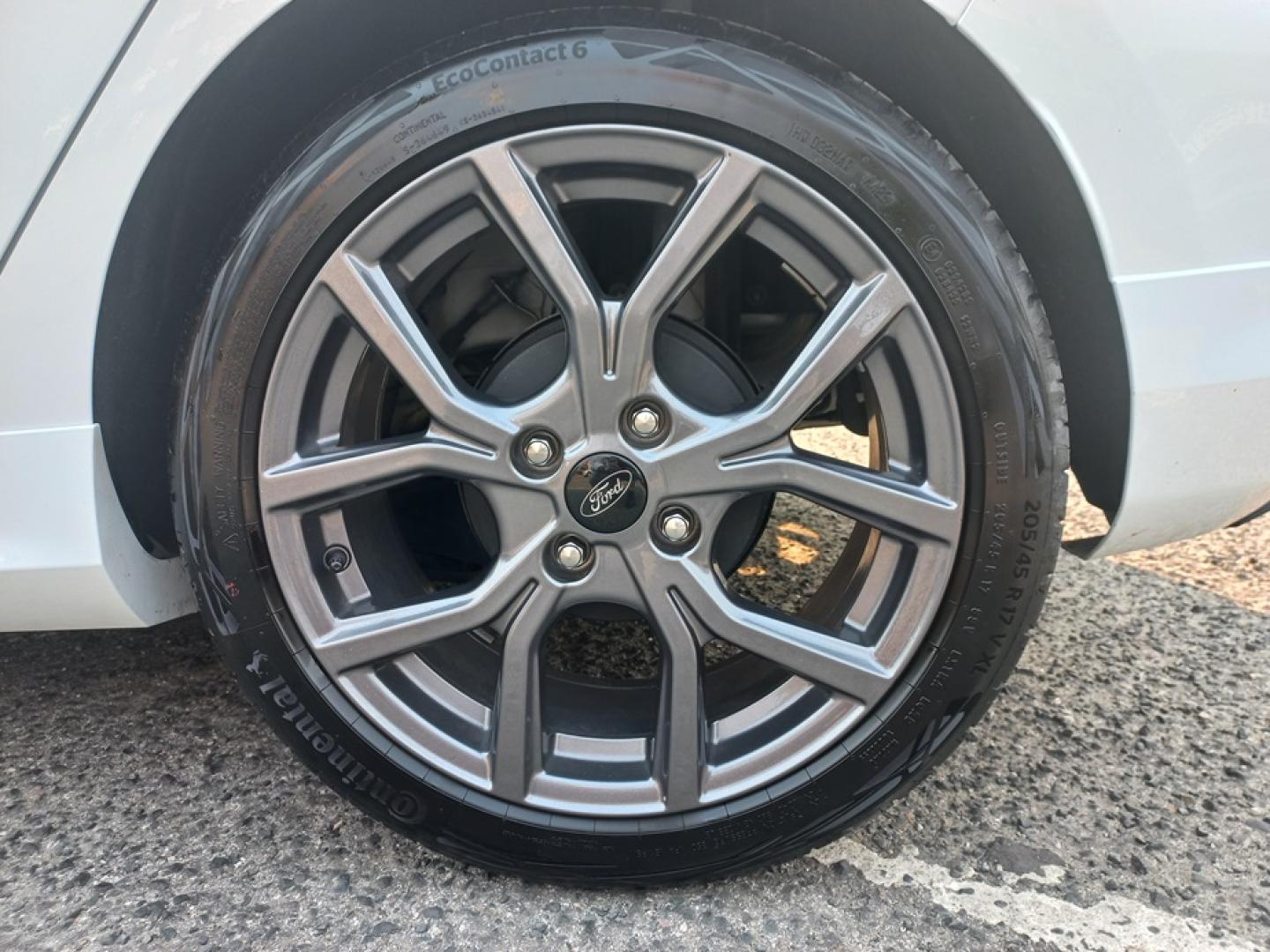 Ford Fiesta 1.0 EcoBoost 100CV ST-LINE
