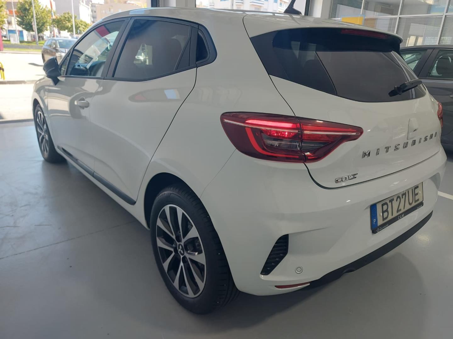 Mitsubishi Colt 1.0 MPI-T 6MT Kaiteki