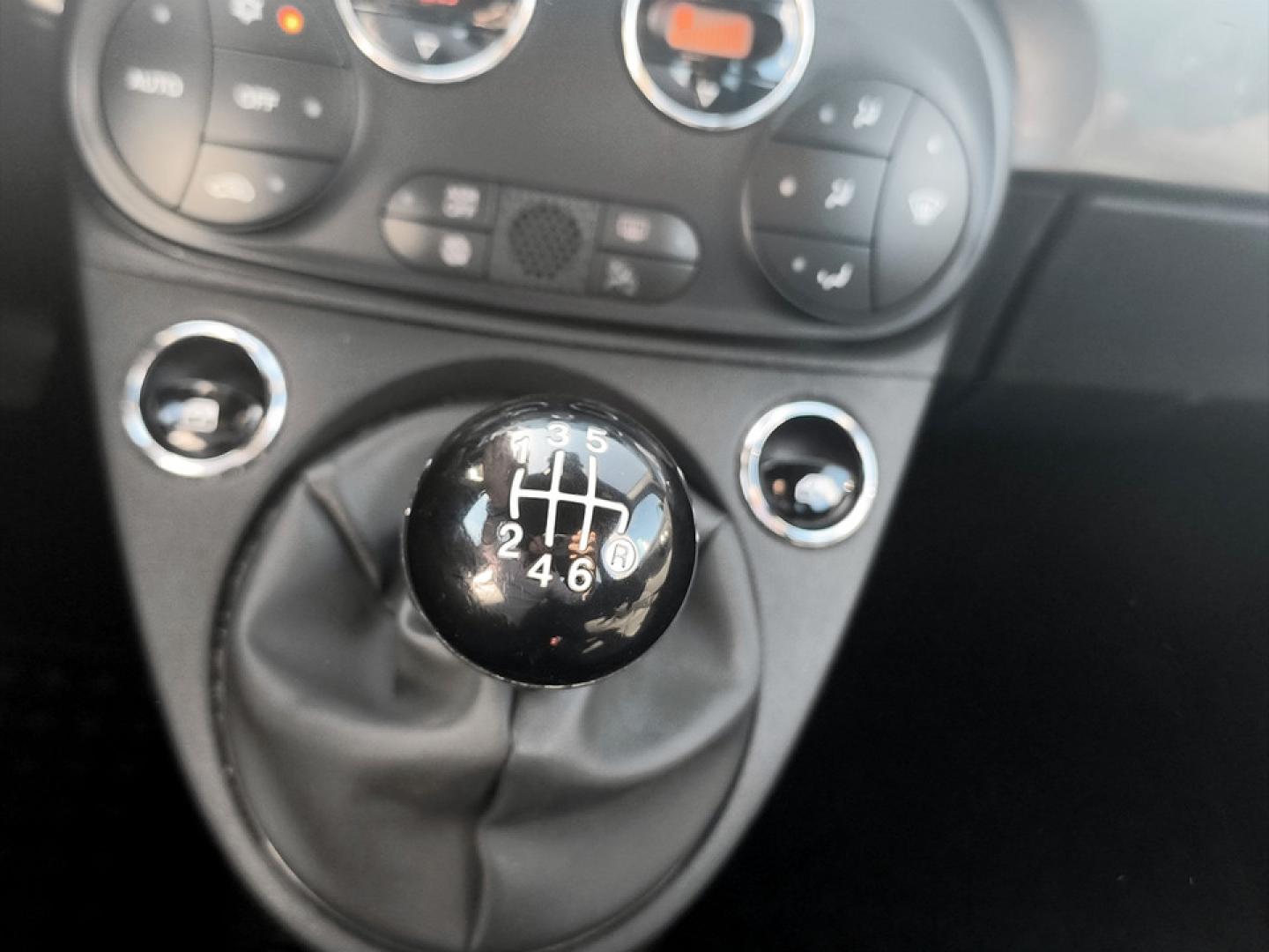Fiat 500 CLUB 1.0 Hybrid 70cv