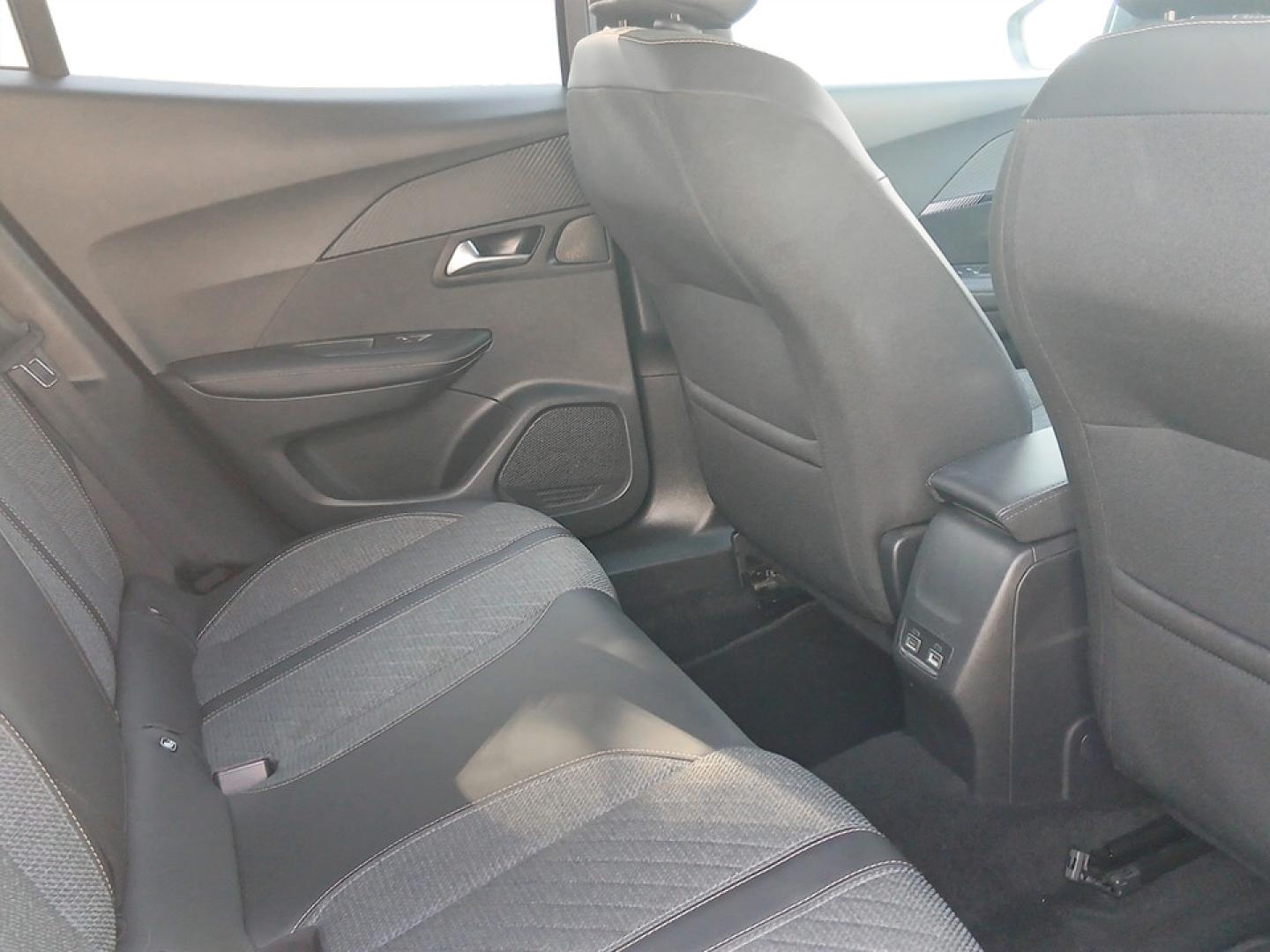 Peugeot 2008 1.2 Hybrid 145 Allure e-DCS6