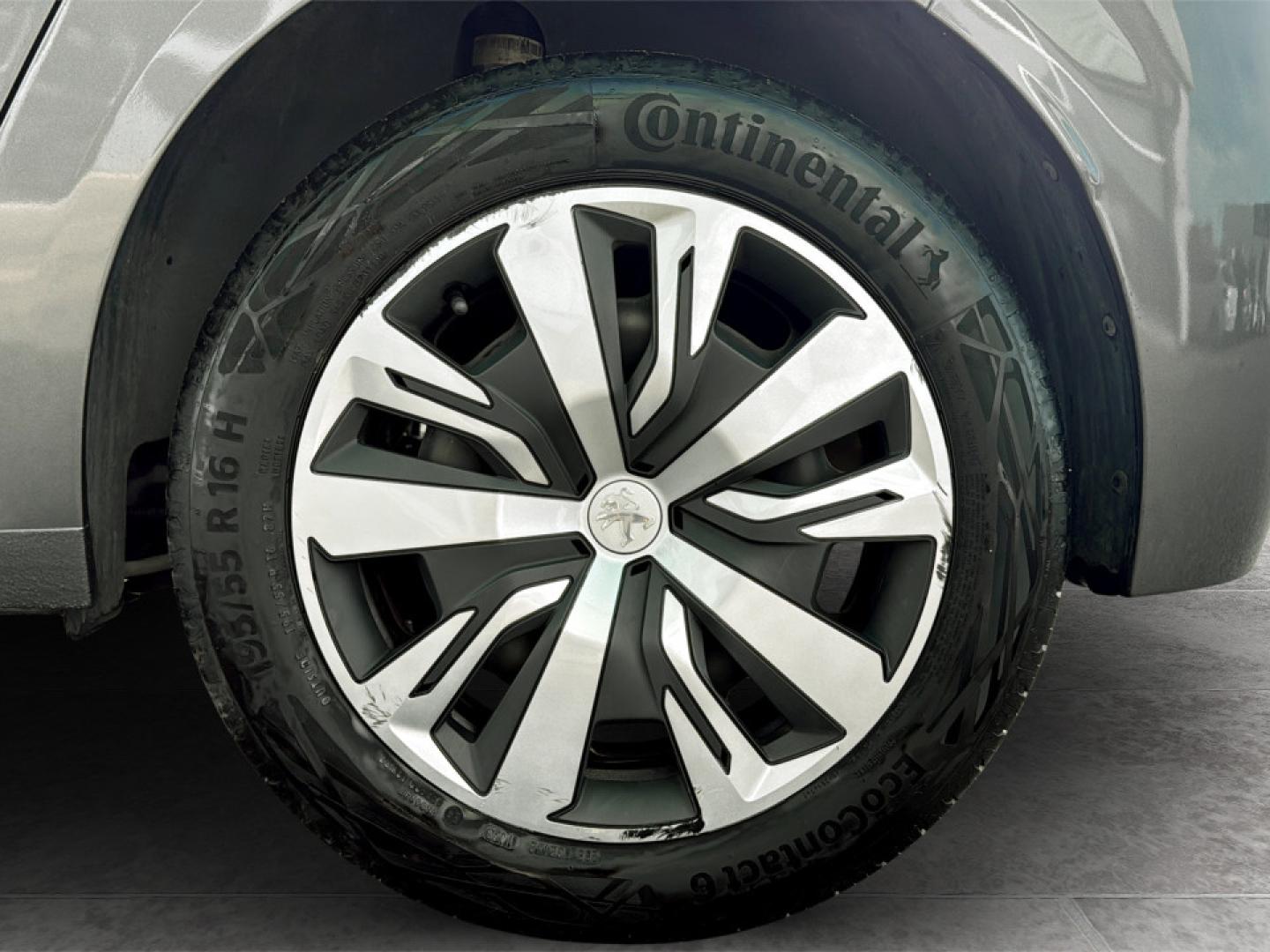 Peugeot 208 1.2 PureTech 75cv Active Pack