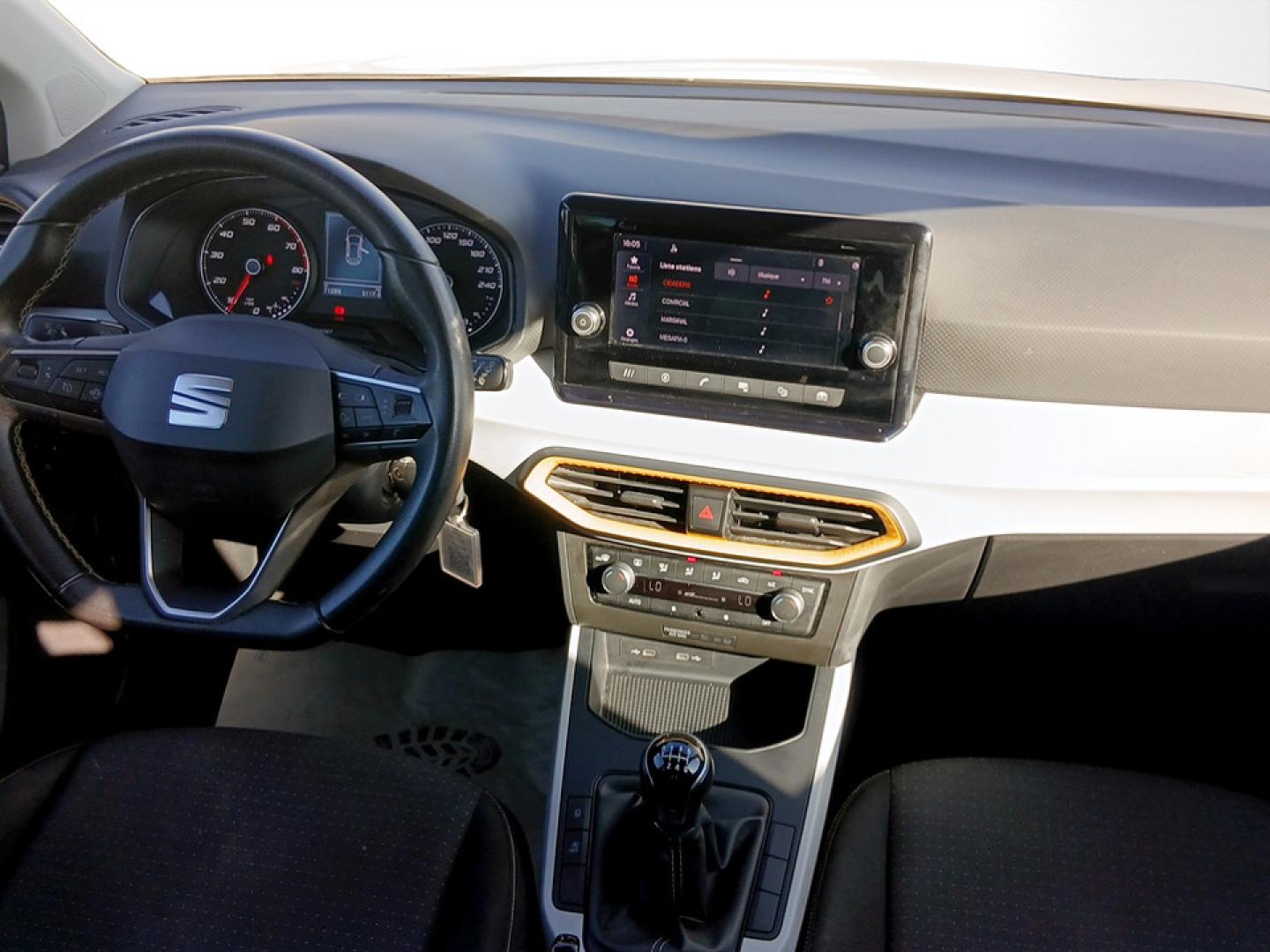 SEAT Arona 1.0 TSI STYLE 6v